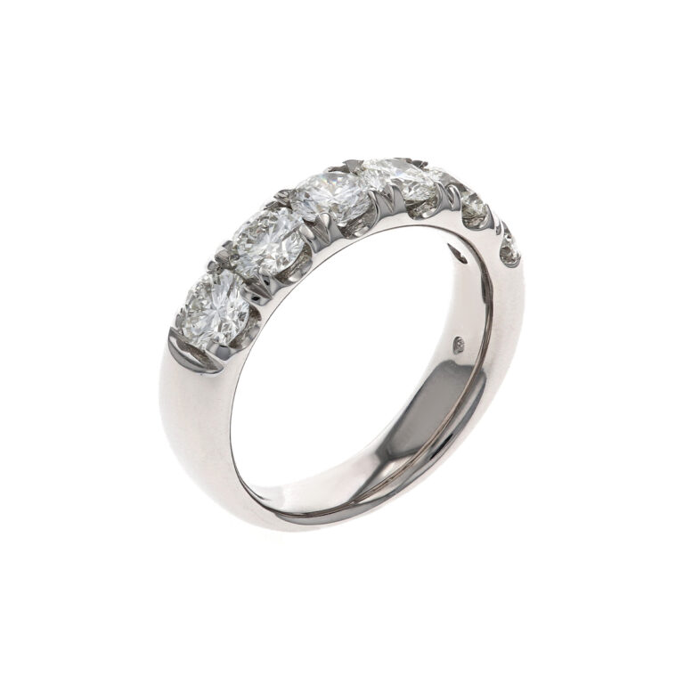 14K White Gold Diamond Wedding Band
