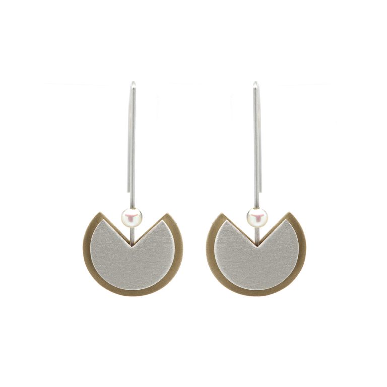 Two-Tone Disc Drop Earrings With Pearl