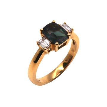 18K Yellow Gold Alexandrite and Diamond Ring
