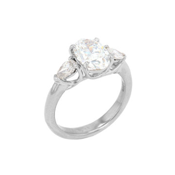 Platinum 3-Diamond Engagement Ring