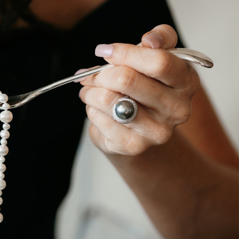 18K White Gold Tahitian Pearl and Diamond Ring