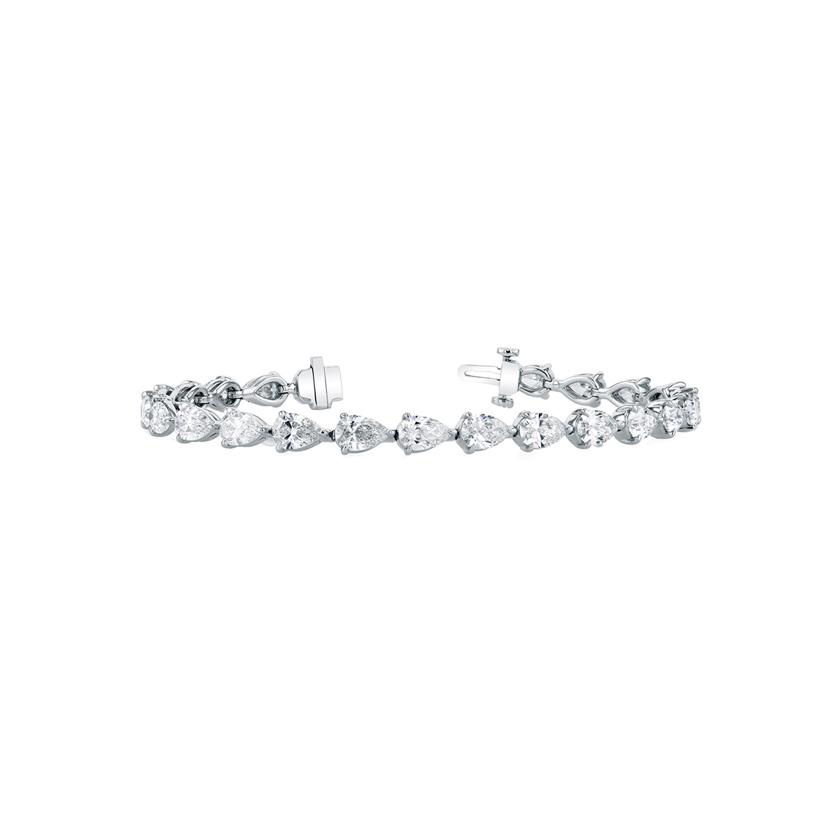 18K White Gold Pear-Shaped Diamond Bracelet