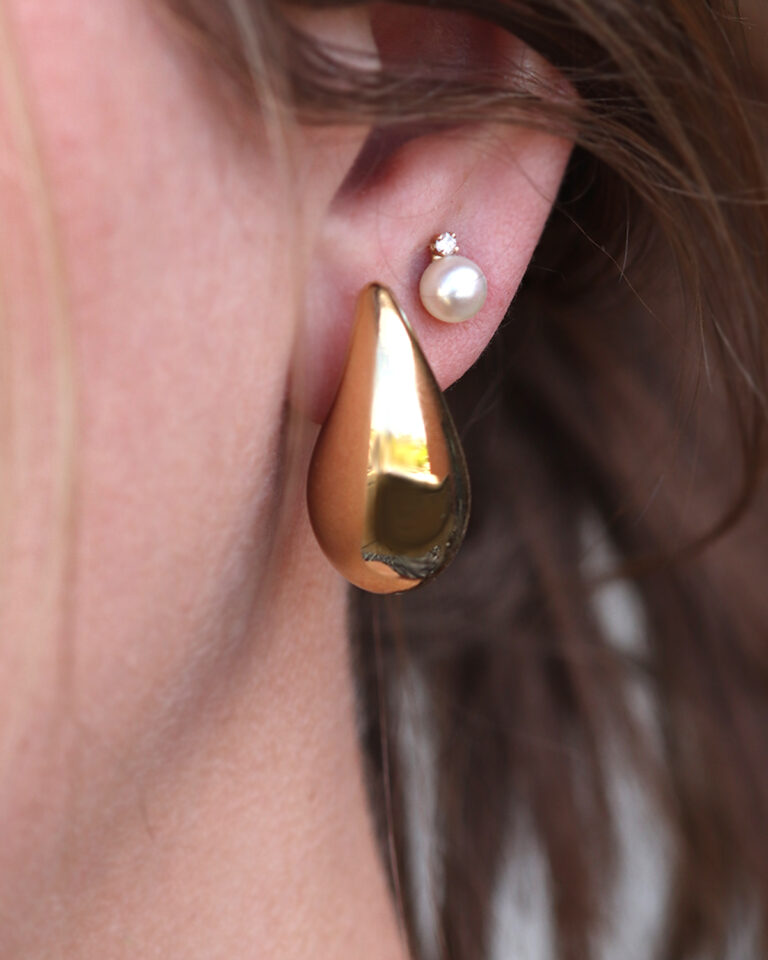 14K Yellow Gold Medium Polished Tear Drop Earrings